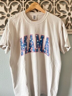 *COMFORT COLORS* OVERSIZED AMERICANA MAMA GRAPHIC TEE* SIZE LARGE*